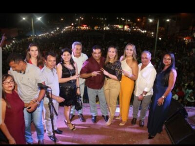 Em Presidente Médici, Josimar Maranhãozinho e Detinha prestigiam aniversário da cidade