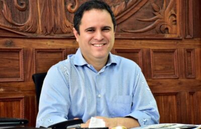 Edivaldo confirma para 1º de setembro pagamento dos servidores municipais