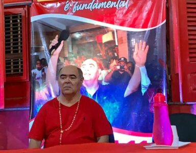 Justiça acata denúncia contra Astro de Ogum por porte ilegal de arma