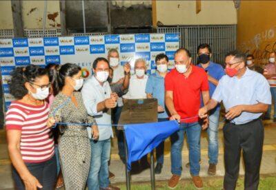 Roberto Costa e Edivaldo Holanda Jr entregam praças da Macaúba e do Lira para as comunidades