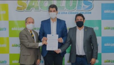 OSMAR FILHO RECEBE DE EDUARDO BRAIDE PROJETO PARA DOAÇÃO DE IMÓVEL QUE ABRIGARÁ PROMOTORIAS DISTRITAIS