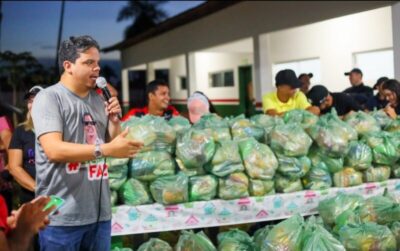 Prefeito Luciano é recebido com carinho e alegria pela população em mais um dia de entrega de kits alimentícios