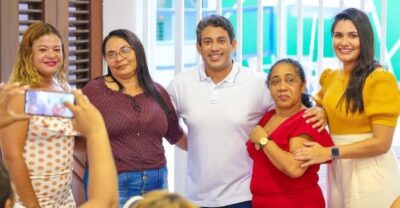 Osmar Filho participa do Café Com Elas, oferecido por Clara