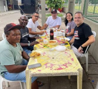 Rogerio Cafeteira cativa população com sua humildade