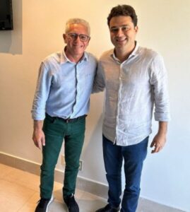 Leandro Bello recebe presidente da Federação de Beach Soccer