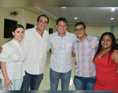 Leandro Bello e Felipe Camarão recebem o título de cidadãos peritoenses