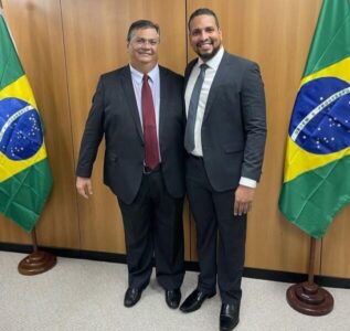 Vice-prefeito de Palmeirândia acompanha posse de Flávio Dino como ministro da Justiça