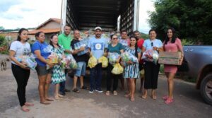 Deputado Júnior Cascaria distribui alimentos aos desabrigados na Região do Médio Mearim