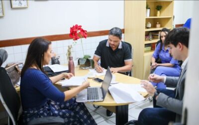 Reunião Institucional entre a Prefeitura de Pinheiro e o Ministério Público resulta em melhorias para a saúde do município