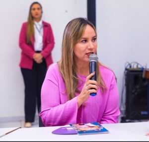 Deputada Detinha cumpre agenda na Casa da Mulher Brasileira