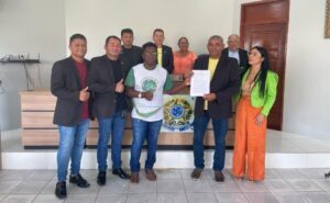 Secretário de Meio Ambiente, Henoc Matos, participa de sessão plenária na Câmara de Vereadores de Pedro do Rosário