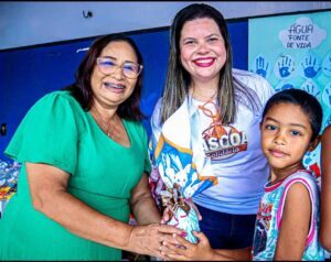 Crianças têm manhã de diversão com a “Páscoa Solidária”, na Vila Cafeteira