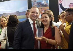 Presente no evento de 100 dias do governo Brandão, prefeita Letícia de Sibá apresenta demandas de Bacurituba