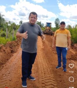 Prefeito de Paulo Ramos, Adailson Machado acompanha obras de infraestrutura em povoado do município