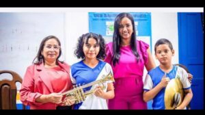 Prefeitura de Paço do Lumiar entrega instrumentos musicais para alunos da rede municipal de ensino