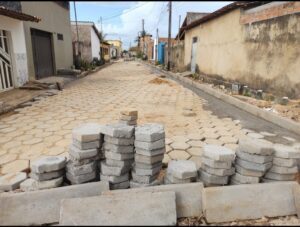 Prefeitura avança com pavimentação no bairro Carlos Augusto em Paço do Lumiar