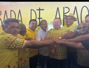 Ao lado do governador Carlos Brandão prefeito Aldo Brow participa de assinatura da Ordem de Serviço para a construção da estrada de Araoca