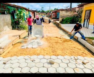 Prefeito Calvet Filho avança com pavimentação em bairros de Rosário