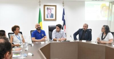 André Bello representa vice-governador Felipe Camarão em reunião da Educação
