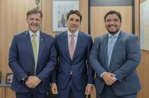 Vinícius Vale participa de reunião com ministro Silvio Costa Filho e deputado Aluísio Mendes
