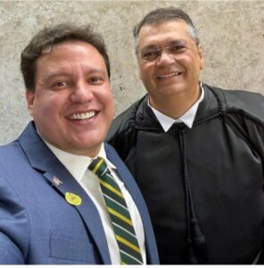 Flávio Dino Assume Cargo de Ministro do Supremo Tribunal Federal: Um Marco para o Judiciário Brasileiro