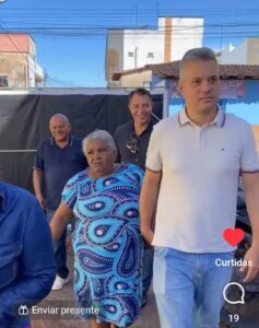 No meio do povo!!! Neto Evangelista no mutirão de oftalmológico em Rosário… Assistam ao vídeo!!!