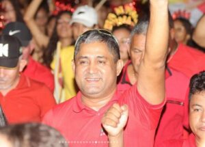 PT já se movimenta e cobra apoio para eventual candidatura de Camarão ao governo em 2026