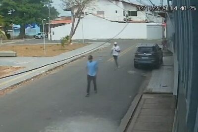 ASSISTA! Bandidos tomam Jeep Renegade na Cohama e levam o motorista junto