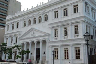 Liminar suspende demissões de idosos em empresa pública comandada pela gestão de Brandão