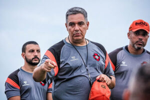 Paulista Tuca Guimarães é o novo treinador do Moto Club