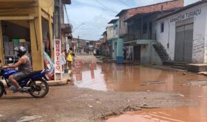 Coroado: as mesmas cenas ano após ano…