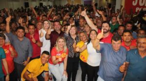 Eliziane participa da campanha de Adelmo em Caxias…