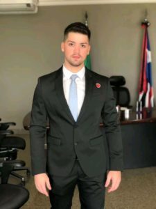 Digital Influencer Viegas Lino vai disputar vaga de vereador em Viana pelo PCdoB