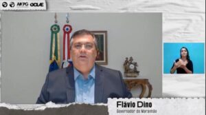 Em ato estudantil, Flávio Dino defende soberania científica, tecnológica e igualdade de direitos