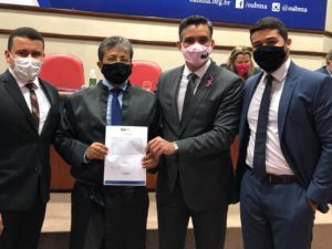 Após desistir de candidatura, Madeira retorna à advocacia