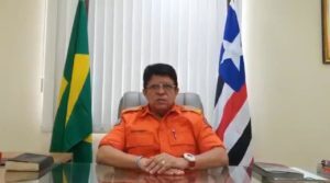 Fardado e dentro do gabinete militar, coronel pede apoio para ser deputado