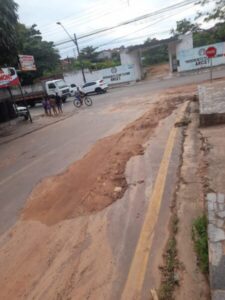São Luís: Lei de vereador que multa empresas que deixam buracos em vias públicas não é cumprida