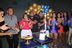 O Jovem MS da talas bets Comemora o seu aniversário com amigos Turiense.
