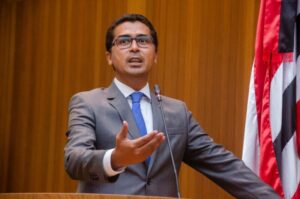 Marco Aurélio cresceu com movimentos certos