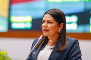 Solange Almeida parabeniza gestão do Hospital Macrorregional de Santa Inês e cita avanços na saúde