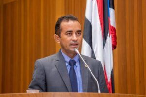 Deputado Aluízio Santos destina emenda de 200 mil para o Carnaval de Chapadinha