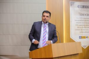 Vereador Álvaro Pires é internado em São Luís com bactéria nos olhos