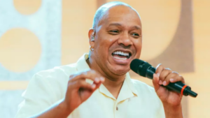 Morre aos 51 anos, o cantor de pagode Anderson Molejão