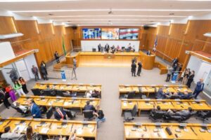 Assembleia do MA suspende nomeações para conter gastos