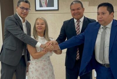 Prefeita Sonia Campos lidera reunião para discutir medidas de segurança com deputado estadual eleito, secretário de segurança e procurador do município