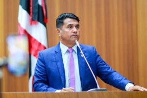 Wellington pede esclarecimentos ao ICMBio sobre fiscal ter sacado arma nos Lençóis Maranhenses