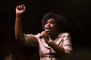 Iniciativas dentro e fora dos partidos buscam fortalecer candidaturas negras