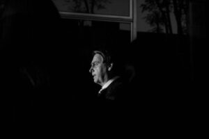 Lira e Aras precisam reagir a Bolsonaro, ‘ensaio de ditador’, diz Folha em editorial