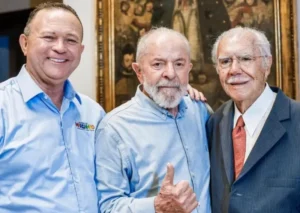 O poderoso padrinho de Carlos Brandão em Brasília…