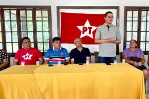 Carlos Lula participa de plenária municipal do PT em Barreirinhas